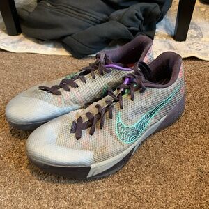 Nike KD Trey 5 II “hyper grape” basketball shoes